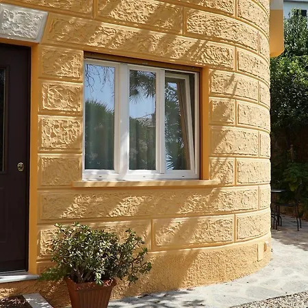 Apartment Altido La Casetta E Il Mare A Quinto Genoa