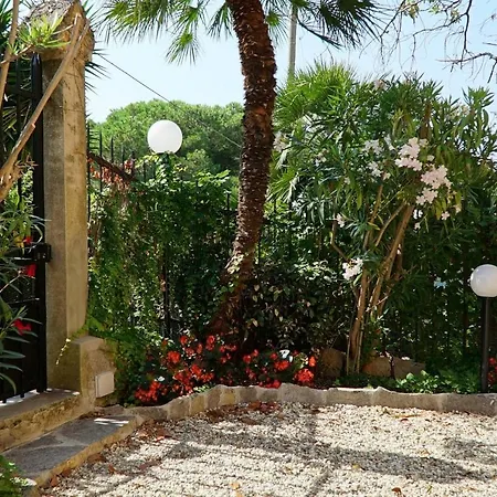 Apartment Altido La Casetta E Il Mare A Quinto Genoa
